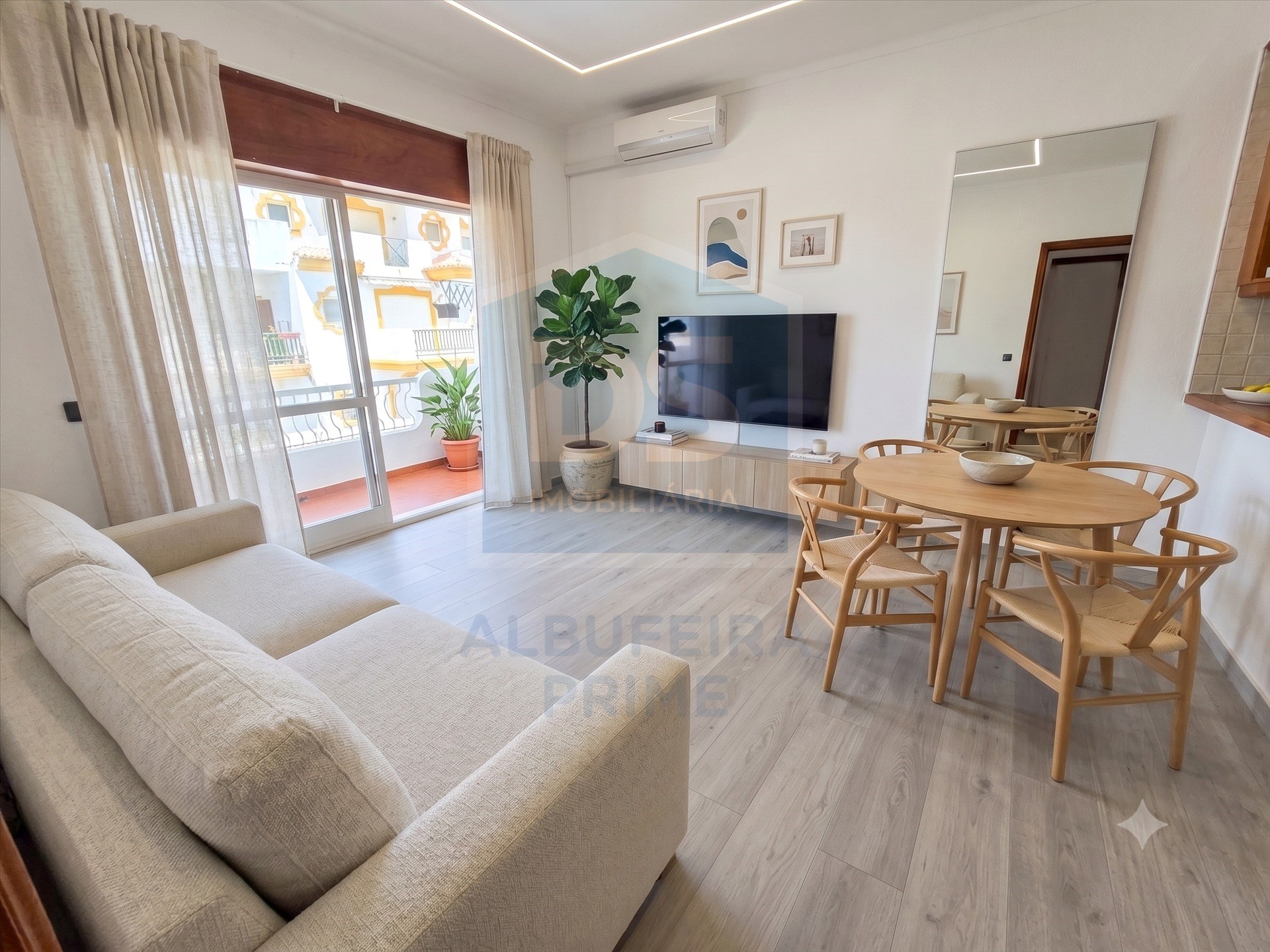 Apartamento T1 Para Venda em Albufeira